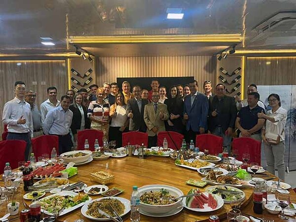 Encuentro de confraternidad entre exbecarios de Taiwán y el Consulado de la República de China (Taiwán) | DIARIO PRIMERA PLANA
