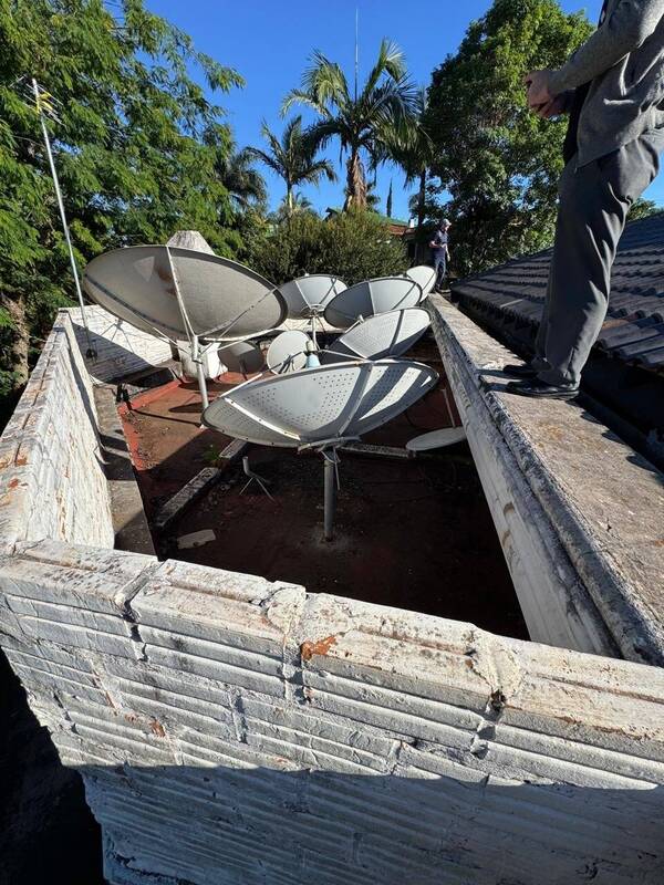 En un barrio cerrado recontra chuchi desmantelaron lo que sería feroz central de piratería televisiva