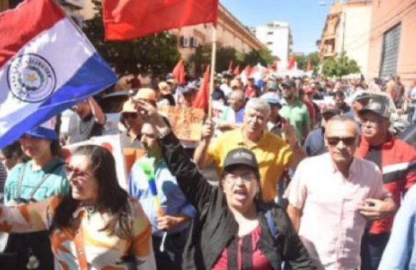 Sindicato de Clínicas rechaza ley del servicio civil por afectar derechos laborales - Portal Digital Cáritas Universidad Católica