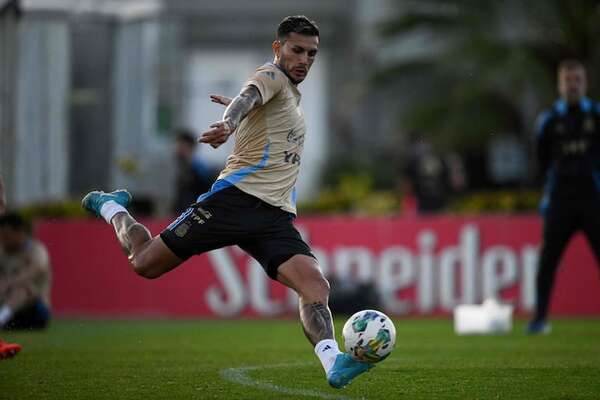 Las dudas de Scaloni: ¿Paredes en la mitad o Álvarez adelante con Messi y Martinez? - Fútbol Internacional - ABC Color