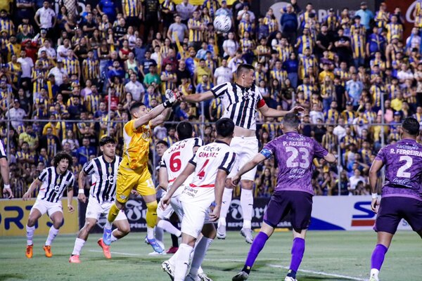 Versus / Libertad recuperó la memoria y quiere repetir festejo en la Copa Paraguay