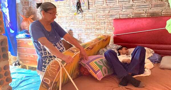 La Nación / Hombre inmóvil tras accidente pide ayuda