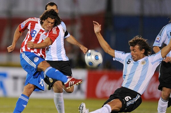 Versus / Paraguay vs. Argentina: por otro triunfo, 15 años después