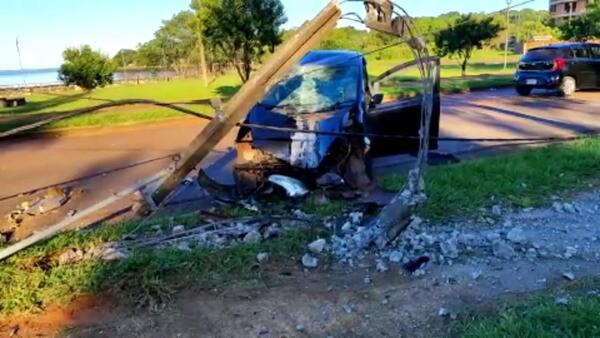 CONDUCTOR DE BOLT QUE CHOCÓ AYER ESTABA ALCOHOLIZADO - Itapúa Noticias