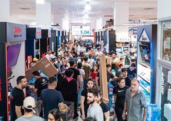 Inicia hoy el Black Friday en Ciudad del Este con expectativa de recibir a 200 mil compradores | DIARIO PRIMERA PLANA