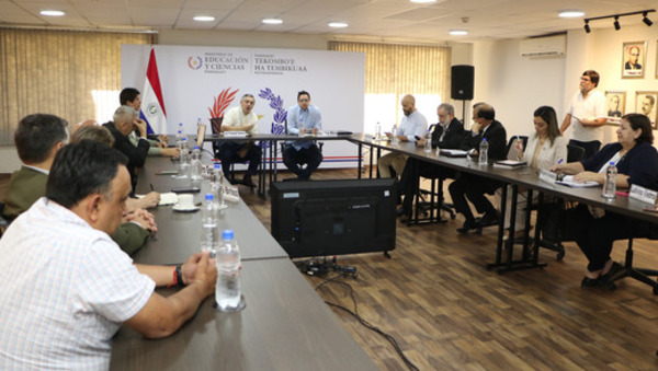 MEC y universidades apuntan al diagnóstico para mejorar y ampliar ofertas en la Educación Superior - .::Agencia IP::.