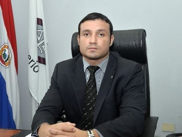 Aldo Cantero es denunciado por violencia y abandono; el fiscal niega las acusaciones · Radio Monumental 1080 AM