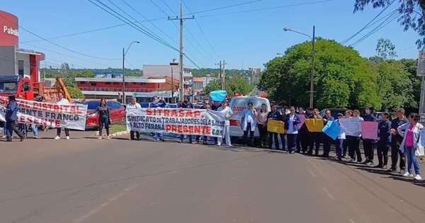 Diario HOY | Médicos residentes protestan en Ciudad del Este por mejoras salariales