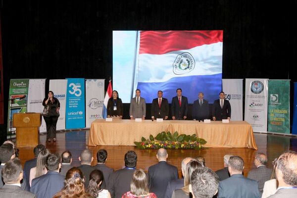 Vicepresidente Santander participó en la apertura del X Congreso de la Defensa Pública