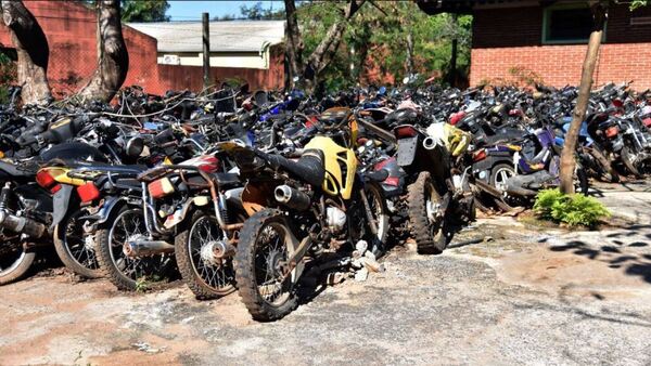 Muni rematará motos y autos que están en el corralón