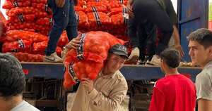 Diario HOY | Papa y cebolla ‘independizan’ al mercado del contrabando, y mamón comienza a ser negocio