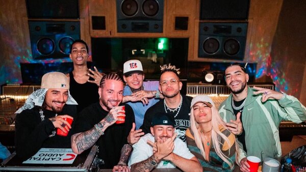 Karol G, Maluma, J Balvin y otros exponentes colombianos modifican la polémica canción +57