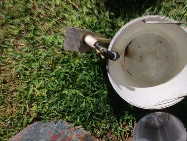 En Lambaré, vecinos del barrio Kennedy no tienen agua hace más de un día - Nacionales - ABC Color