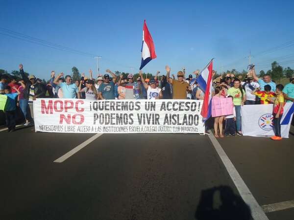 Pobladores de San José de los Arroyos vuelven a cerrar la ruta PY02 para exigir accesos a sus comunidades - Nacionales - ABC Color