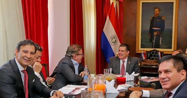 La Nación / Comisión Ejecutiva de ANR acompaña cambios a ley de inscripción automática al padrón