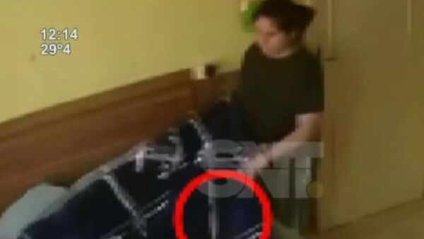 Empleada es filmada robando joyas en una casa de Ñemby - SNT