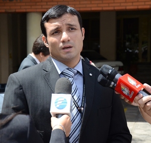 Fiscal Aldo Cantero sumariado por presunta violencia y abandono de su hijo - 1000 Noticias