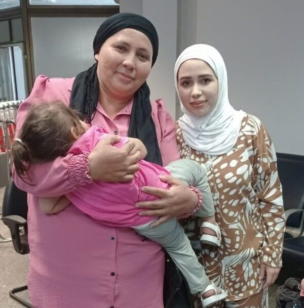 Volvió al país luego de 24 años, paraguaya-libanesa se reencuentra con su mamá