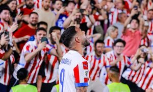 Paraguay da el grito de gloria ante Argentina