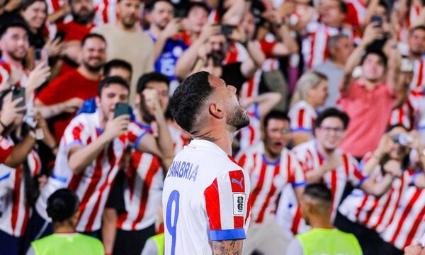 Paraguay da el grito de gloria ante Argentina