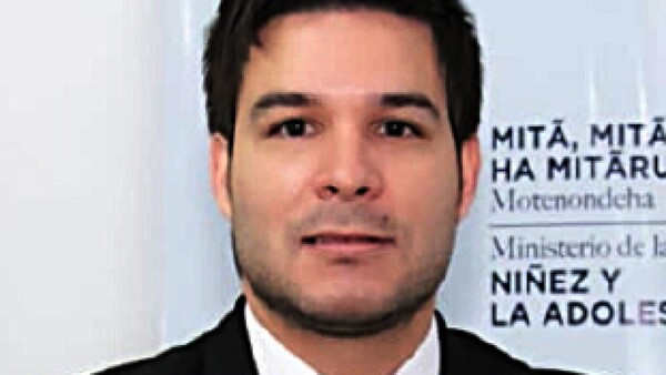 Hay 866 chicos bajo la tutela del Estado; muchos pasan años sin conseguir familia