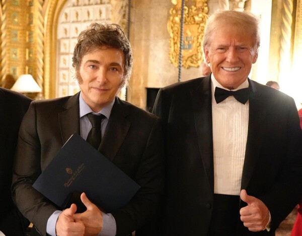 Trump felicitó a Milei por "hacer grande" Argentina: "es increíble cómo la estás arreglando" - 1000 Noticias
