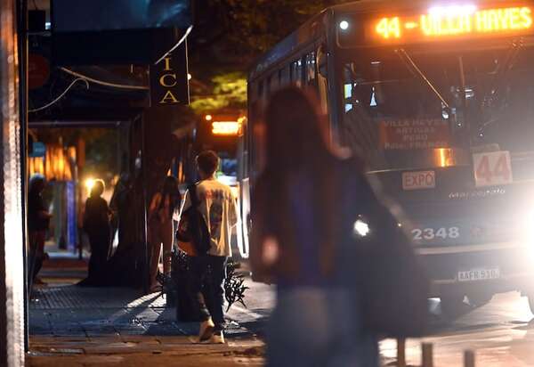 Conozca “Búho”, el servicio nocturno de buses que pretende implementar el VMT en estos tramos - Economía - ABC Color