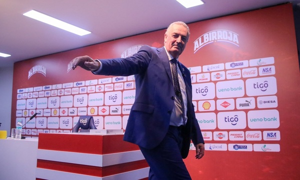 Alfaro destaca la "rebeldía" albirroja rumbo al Mundial 2026 - OviedoPress