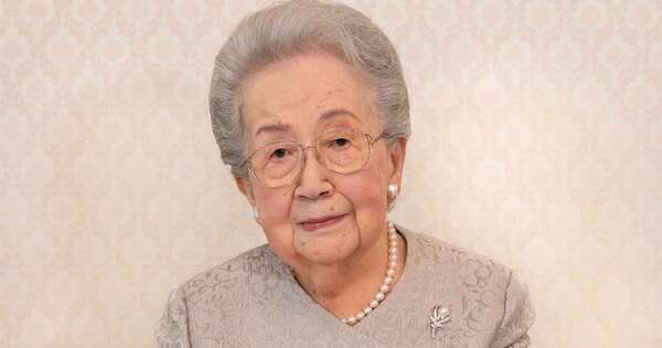 La Nación / Muere a los 101 años la princesa Yuriko, miembro de mayor edad de la familia imperial de Japón