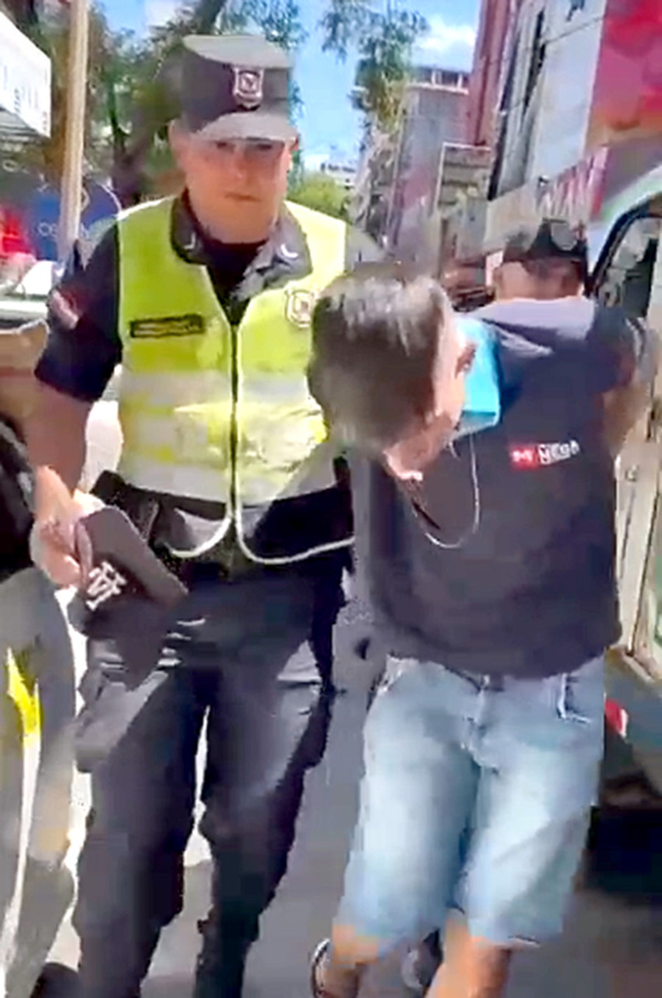 En primer día de Black Friday detienen a “pirañita” que hurto celulares en CDE - La Clave