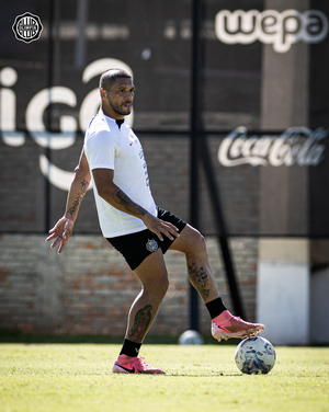 En Villa Elisa empieza a jugarse otra fecha del fútbol de primera - .::Agencia IP::.