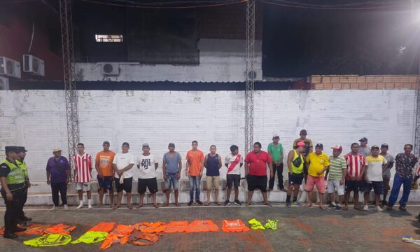 Detuvieron a 23 cuidacoches por cobrar de más en Defensores del Chaco