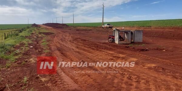 DELINCUENTES MANIATARON A UN GUARDIA Y SE LLEVARON UN TRACTOR EN CARLOS A. LÓPEZ - Itapúa Noticias
