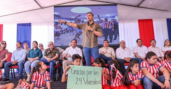 Tras pactar con Fleitas su continuidad hasta 2025, Estigarribia se muestra con Santi en Limpio