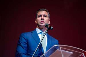 Santiago Peña promulgó la polémica ley anti-ONG  - Política - ABC Color