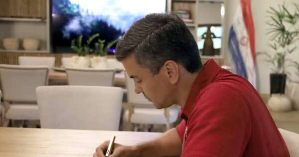Diario HOY | Peña promulga la ley de control a ONG