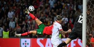 Primero Tony, ahora CR7: la acrobacia para la goleada de Portugal