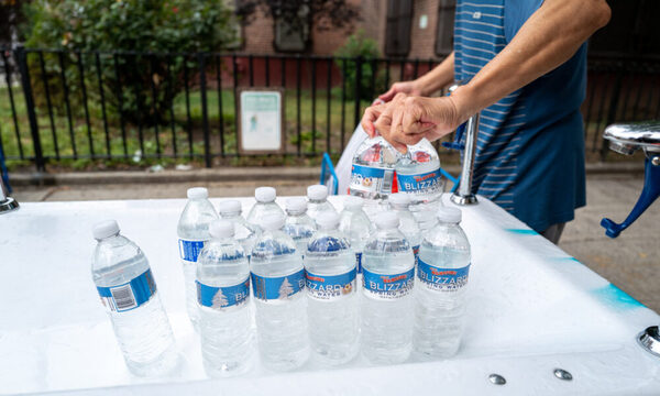 Ofrecer agua gratis en los eventos será debatido en audiencia pública