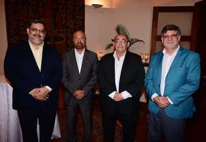 Embajada de Francia recibe a directivos de AmSud - Sociales - ABC Color
