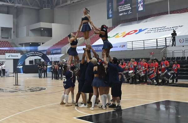 Fiesta en finales de Jupy - Polideportivo - ABC Color