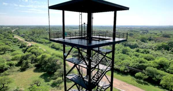 La Nación / El mirador de Nueva Asunción: una postal de la Madre de Ciudades desde un singular mangrullo moderno