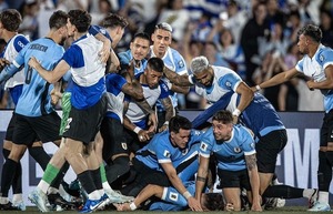 Uruguay consiguió una agónica victoria ante Colombia