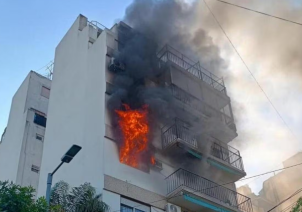 Incendio en edificio de Buenos Aires deja dos muertos y 27 heridos