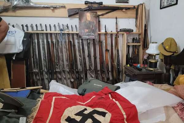 Argentina: detienen a un hombre vinculado al tráfico de armas con artículos nazis - Tecnología - ABC Color
