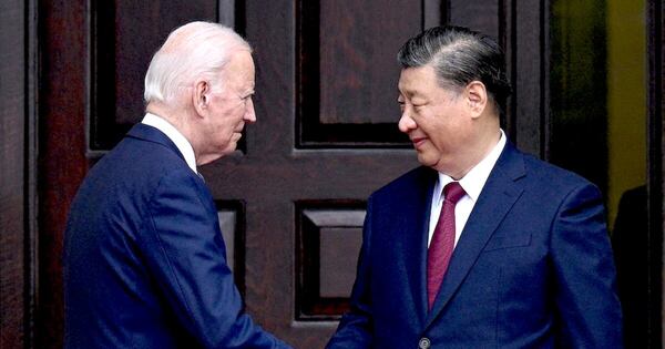La Nación / Presidentes Joe Biden y Xi Jinping se reúnen por última vez antes de que asuma Trump