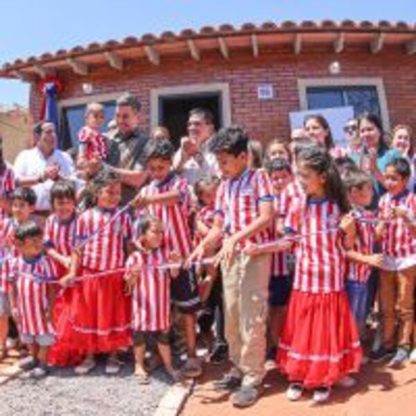 Gobierno del Paraguay inicia construcción de viviendas en Luque :: Presidencia de la República del Paraguay