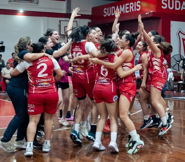 Félix Pérez es el campeón de la Liga de Básquetbol Femenino