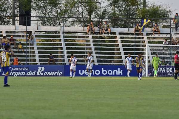 Sportivo Luqueño vs. Sportivo Ameliano: Ameliano derrota a un pobre Luqueño - Fútbol - ABC Color