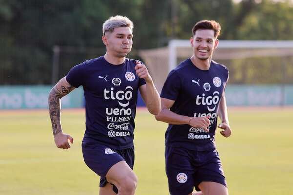 Selección Nacional: La ilusión albirroja cobra mayor altura - Fútbol - ABC Color