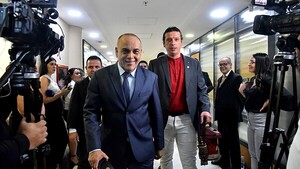 Aplanadora cartista impone agenda de legislaciones y de privilegios